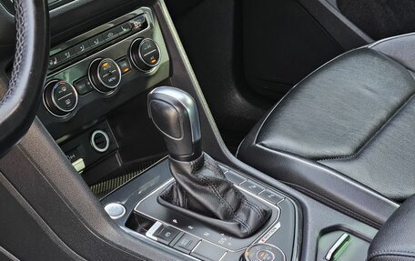 Volkswagen Tiguan II, 2020 год, 3 449 000 рублей, 38 фотография