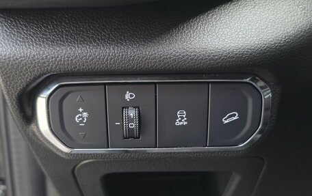 Haval Jolion, 2023 год, 1 850 000 рублей, 18 фотография