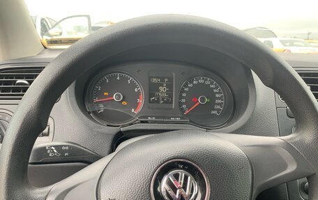Volkswagen Polo VI (EU Market), 2019 год, 900 000 рублей, 8 фотография