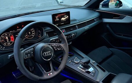 Audi A4, 2017 год, 2 500 000 рублей, 6 фотография