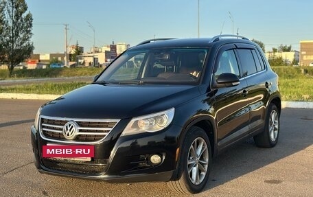 Volkswagen Tiguan I, 2010 год, 990 000 рублей, 2 фотография