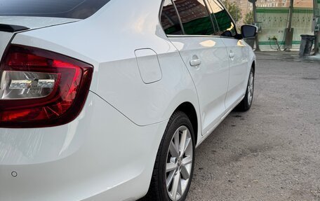 Skoda Rapid I, 2018 год, 1 040 000 рублей, 7 фотография
