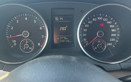 Volkswagen Golf VI, 2010 год, 600 000 рублей, 7 фотография