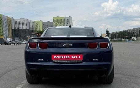 Chevrolet Camaro IV, 2009 год, 1 800 000 рублей, 2 фотография