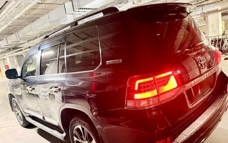 Toyota Land Cruiser 200, 2019 год, 10 800 000 рублей, 4 фотография
