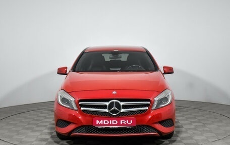 Mercedes-Benz A-Класс, 2015 год, 1 299 000 рублей, 2 фотография