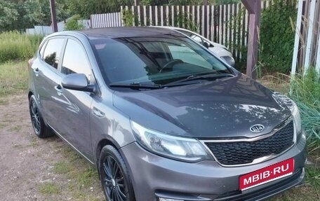 KIA Rio III рестайлинг, 2016 год, 900 000 рублей, 1 фотография