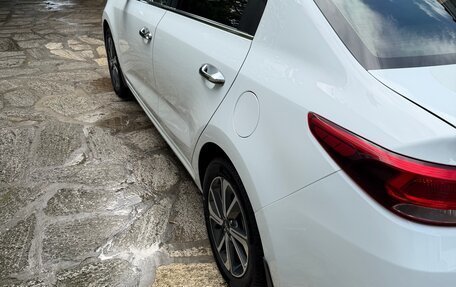KIA Rio IV, 2017 год, 1 640 000 рублей, 2 фотография