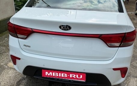 KIA Rio IV, 2017 год, 1 640 000 рублей, 3 фотография