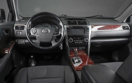 Toyota Camry, 2013 год, 1 600 000 рублей, 12 фотография