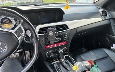 Mercedes-Benz C-Класс, 2011 год, 1 200 000 рублей, 2 фотография