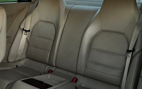 Mercedes-Benz E-Класс, 2011 год, 1 300 000 рублей, 11 фотография