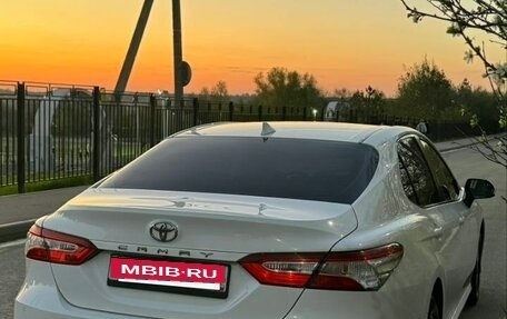Toyota Camry, 2019 год, 2 500 000 рублей, 2 фотография
