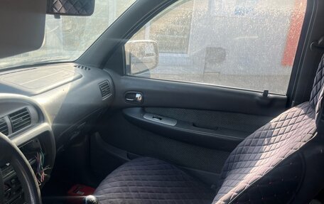 Mazda B-series, 2004 год, 450 000 рублей, 10 фотография
