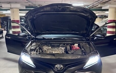Toyota Camry, 2018 год, 2 700 000 рублей, 1 фотография