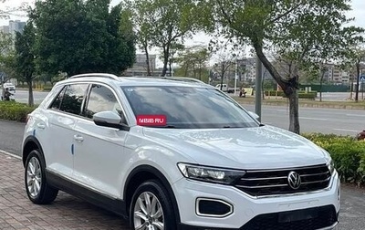 Volkswagen T-Roc I, 2022 год, 1 480 000 рублей, 1 фотография
