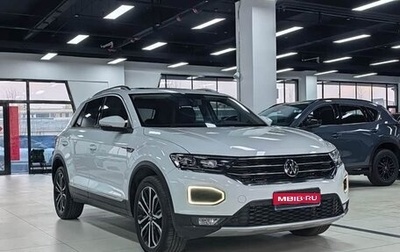 Volkswagen T-Roc I, 2022 год, 1 800 000 рублей, 1 фотография
