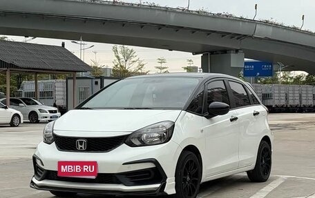 Honda Fit, 2021 год, 890 000 рублей, 1 фотография