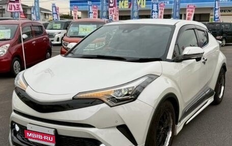 Toyota C-HR I рестайлинг, 2017 год, 1 550 000 рублей, 1 фотография
