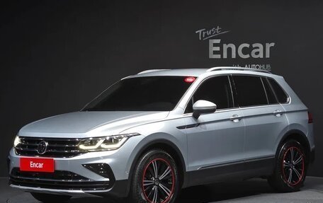 Volkswagen Tiguan II, 2022 год, 2 700 005 рублей, 1 фотография