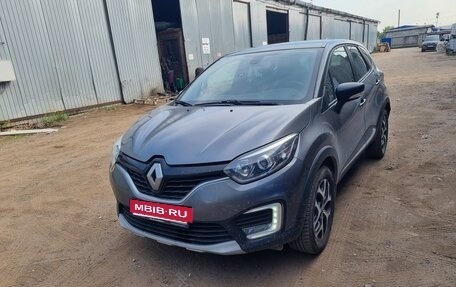 Renault Kaptur I рестайлинг, 2017 год, 1 200 000 рублей, 1 фотография