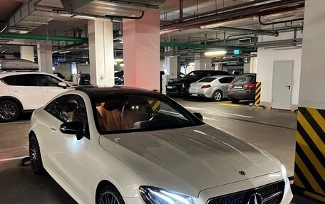 Mercedes-Benz E-Класс, 2017 год, 3 750 000 рублей, 1 фотография