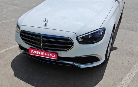 Mercedes-Benz E-Класс, 2023 год, 6 950 000 рублей, 1 фотография
