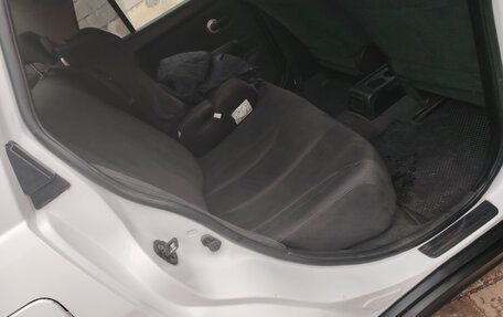 Nissan Tiida, 2005 год, 365 000 рублей, 6 фотография