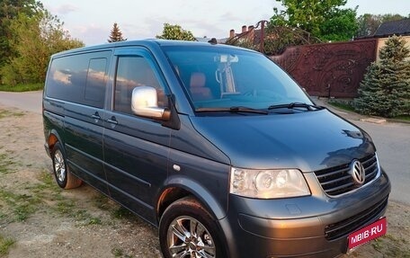 Volkswagen Multivan T5, 2006 год, 1 990 000 рублей, 1 фотография