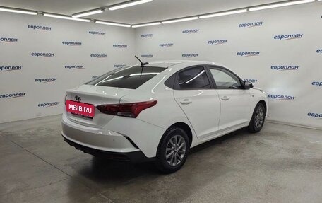 Hyundai Solaris II рестайлинг, 2021 год, 1 607 000 рублей, 3 фотография