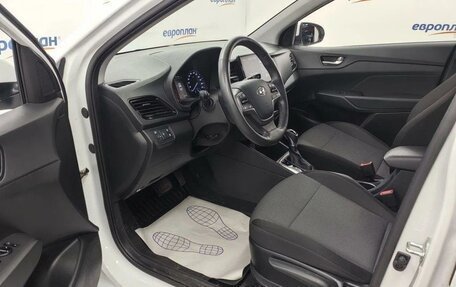 Hyundai Solaris II рестайлинг, 2021 год, 1 607 000 рублей, 9 фотография