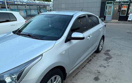 KIA Rio IV, 2018 год, 1 350 000 рублей, 3 фотография
