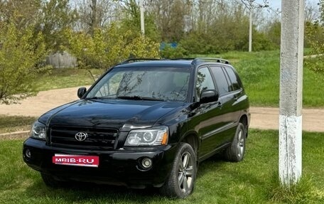 Toyota Highlander III, 2004 год, 1 150 000 рублей, 1 фотография