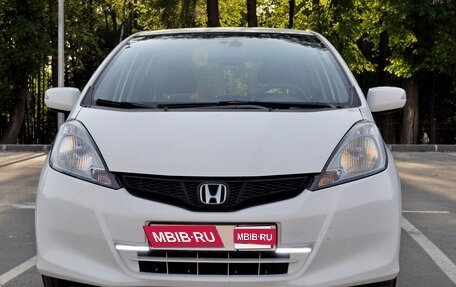 Honda Jazz II рестайлинг, 2012 год, 750 000 рублей, 1 фотография