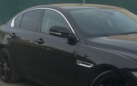 Jaguar XE I рестайлинг, 2016 год, 1 850 000 рублей, 4 фотография