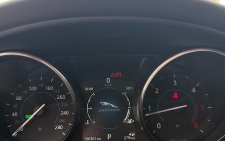 Jaguar XE I рестайлинг, 2016 год, 1 850 000 рублей, 10 фотография