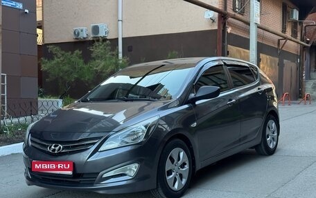 Hyundai Solaris II рестайлинг, 2014 год, 1 050 000 рублей, 1 фотография