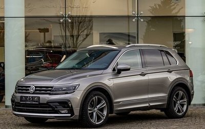 Volkswagen Tiguan II, 2019 год, 2 495 000 рублей, 1 фотография