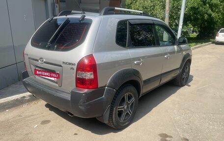 Hyundai Tucson III, 2006 год, 820 000 рублей, 2 фотография