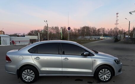 Volkswagen Polo VI (EU Market), 2011 год, 700 000 рублей, 4 фотография