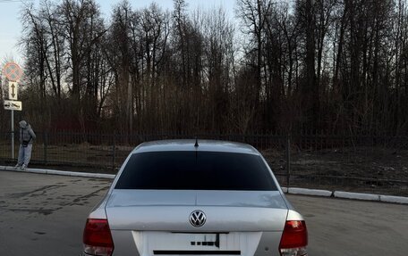 Volkswagen Polo VI (EU Market), 2011 год, 700 000 рублей, 6 фотография
