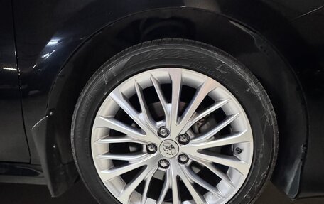 Toyota Camry, 2018 год, 2 700 000 рублей, 8 фотография