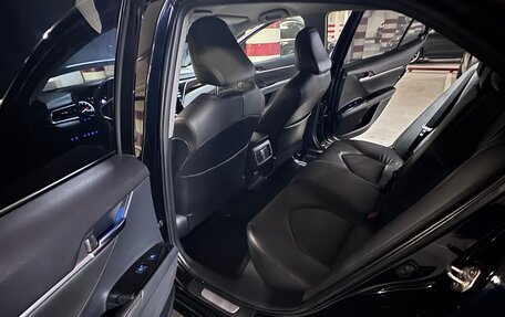 Toyota Camry, 2018 год, 2 700 000 рублей, 12 фотография