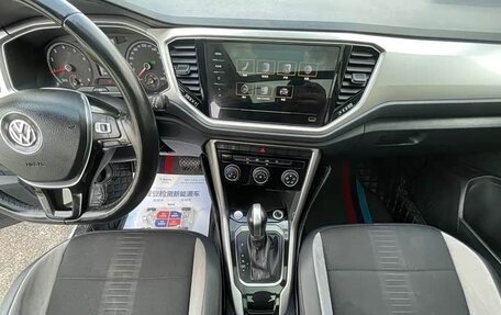 Volkswagen T-Roc I, 2022 год, 1 480 000 рублей, 4 фотография