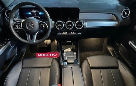 Mercedes-Benz GLB, 2021 год, 2 210 000 рублей, 8 фотография