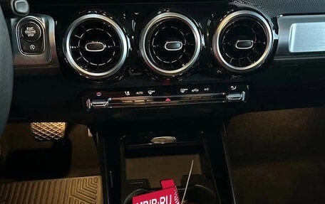 Mercedes-Benz GLB, 2021 год, 2 210 000 рублей, 15 фотография