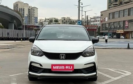 Honda Fit, 2021 год, 890 000 рублей, 2 фотография