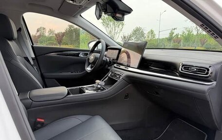 Geely Emgrand, 2026 год, 1 350 000 рублей, 28 фотография