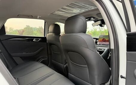 Geely Emgrand, 2026 год, 1 350 000 рублей, 20 фотография