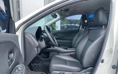 Honda Vezel, 2021 год, 1 205 000 рублей, 7 фотография